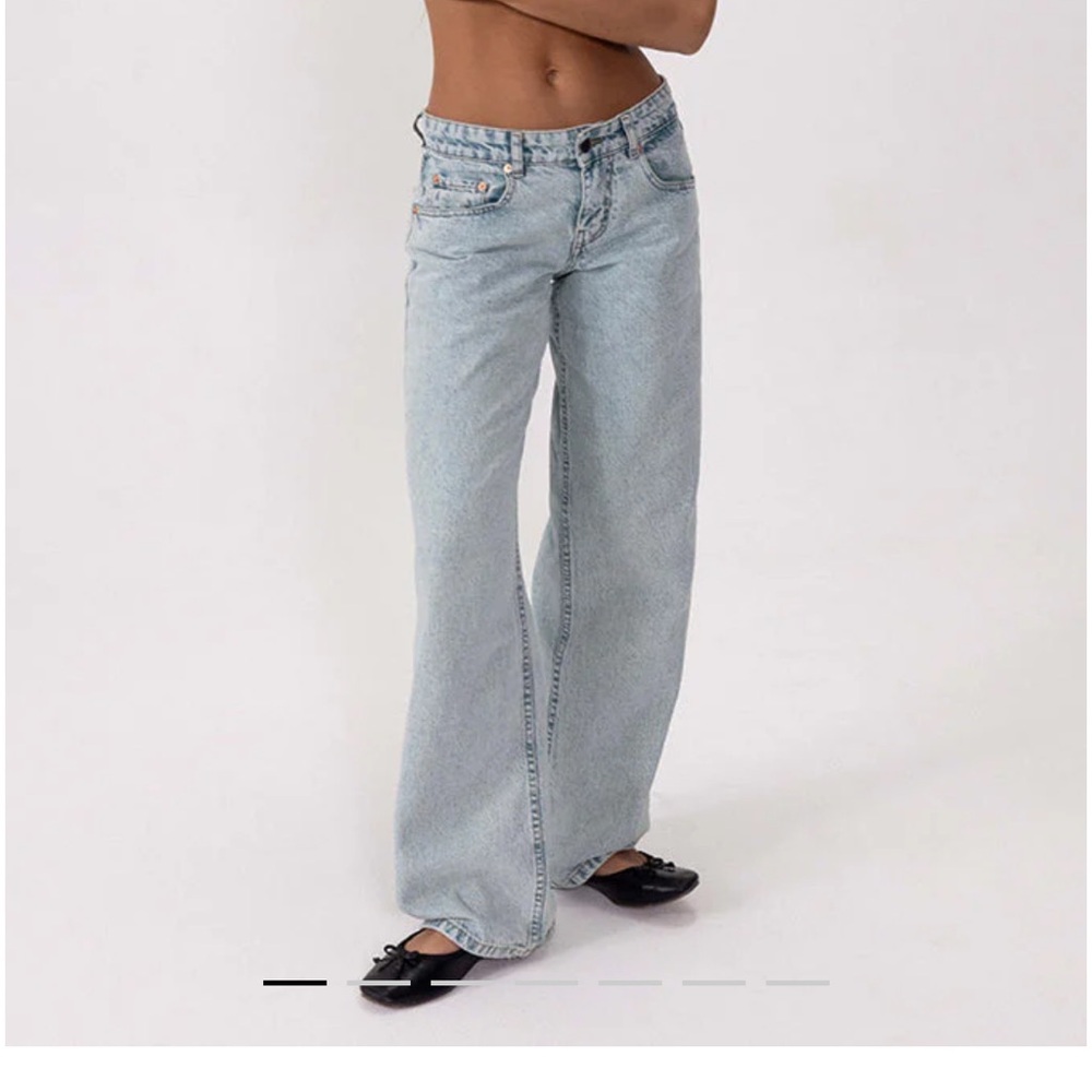 Motel Rocks Low Rise Parallel (Demetria Dias Jeans) 
80’s Light Blue Wash